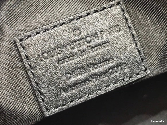 VUITTON LOUIS BOX 0105